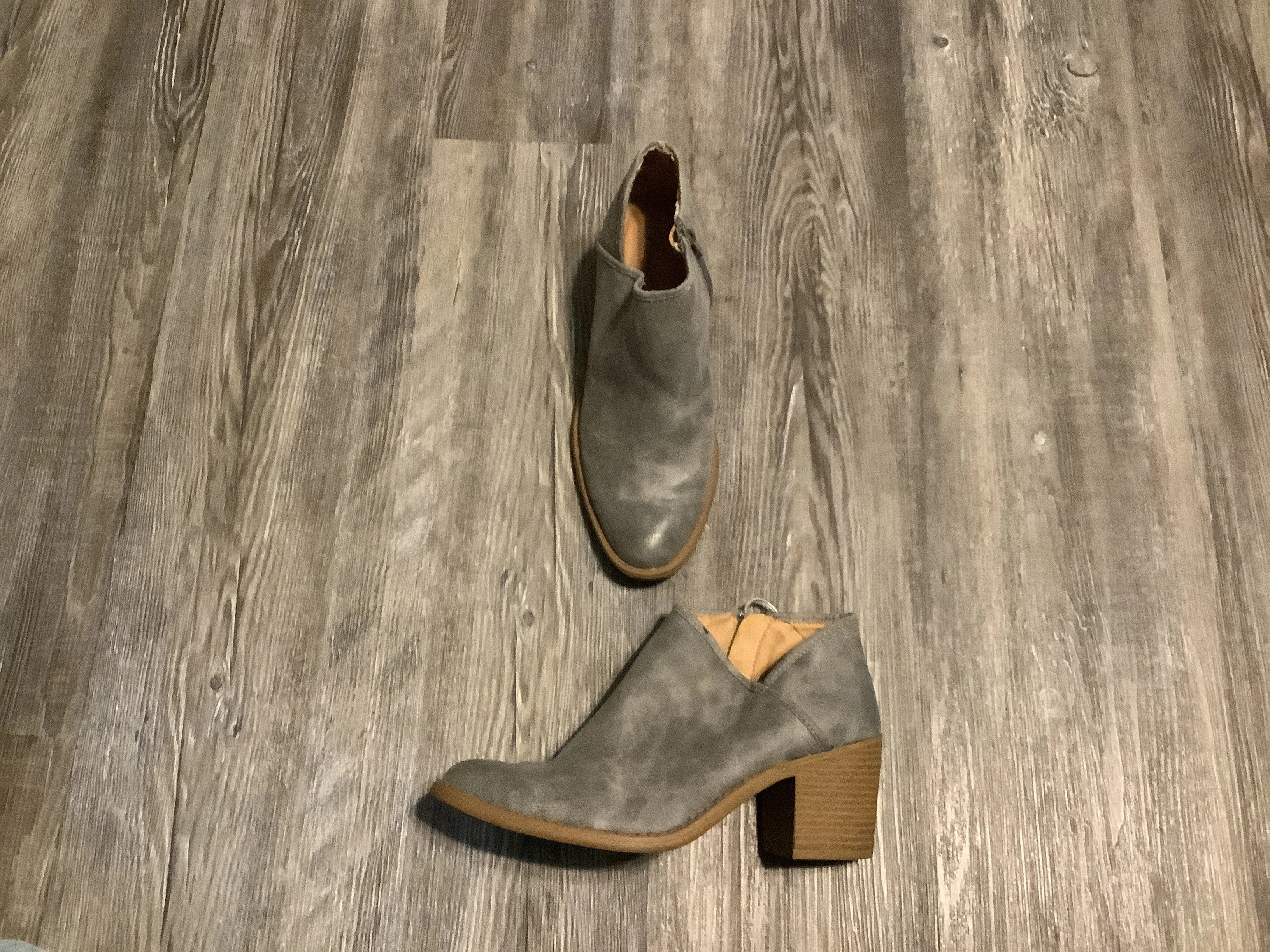 Boots Ankle Heels By Qupid In Grey, Size: 8