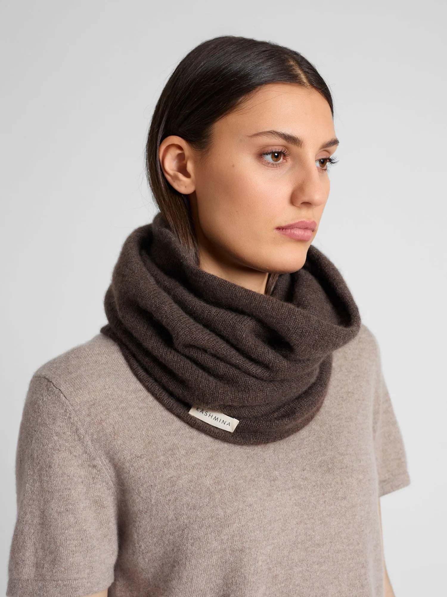 Cashmere snood "Eida" - dark brown