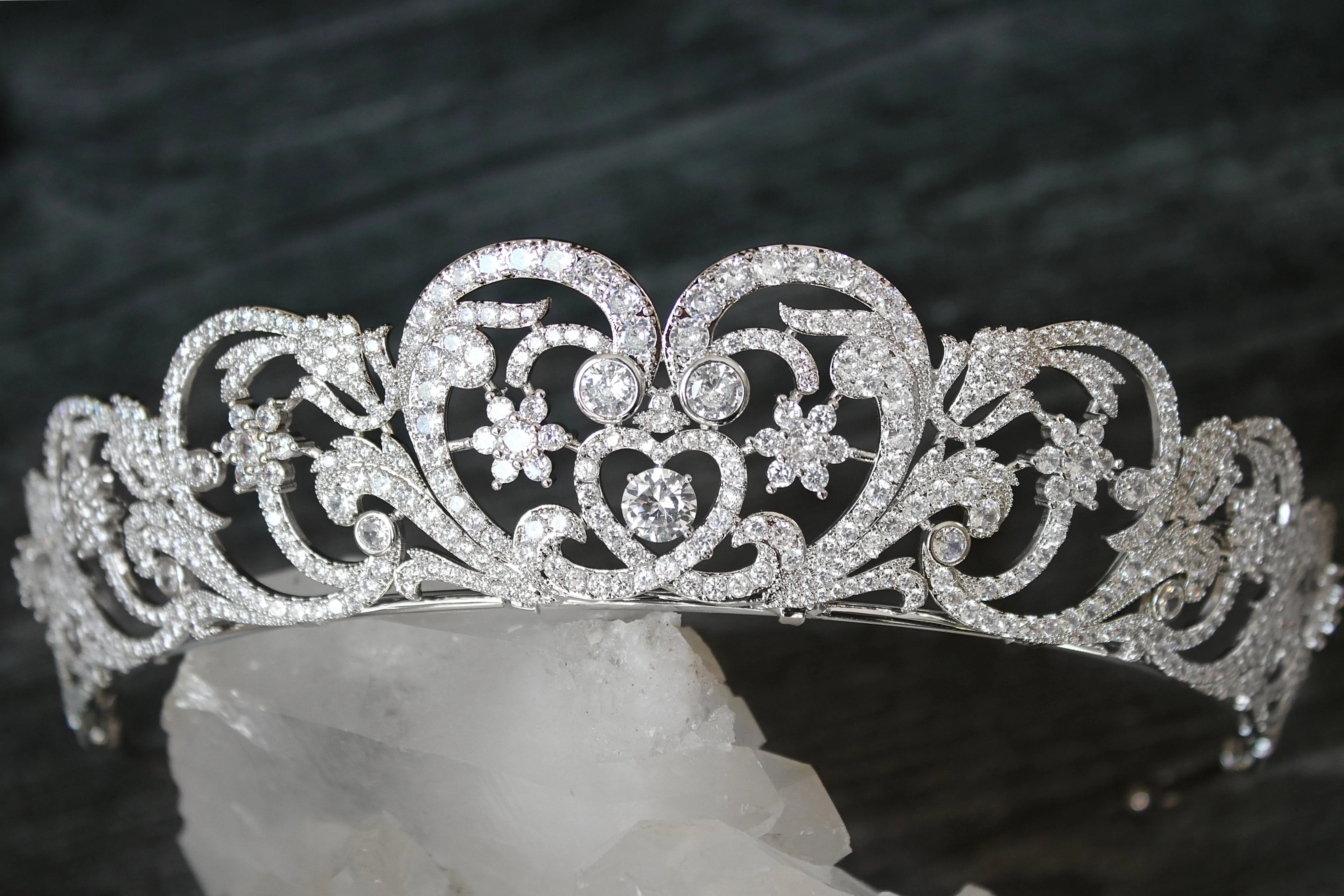 DIANA PRINCESS OF WALES Royal Bridal Tiara