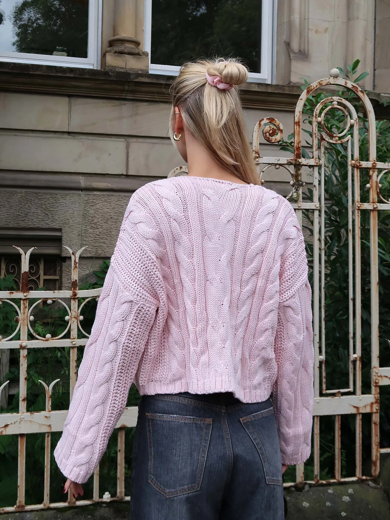 KNITTED - Cropped Braid Cardigan  Light Blossom