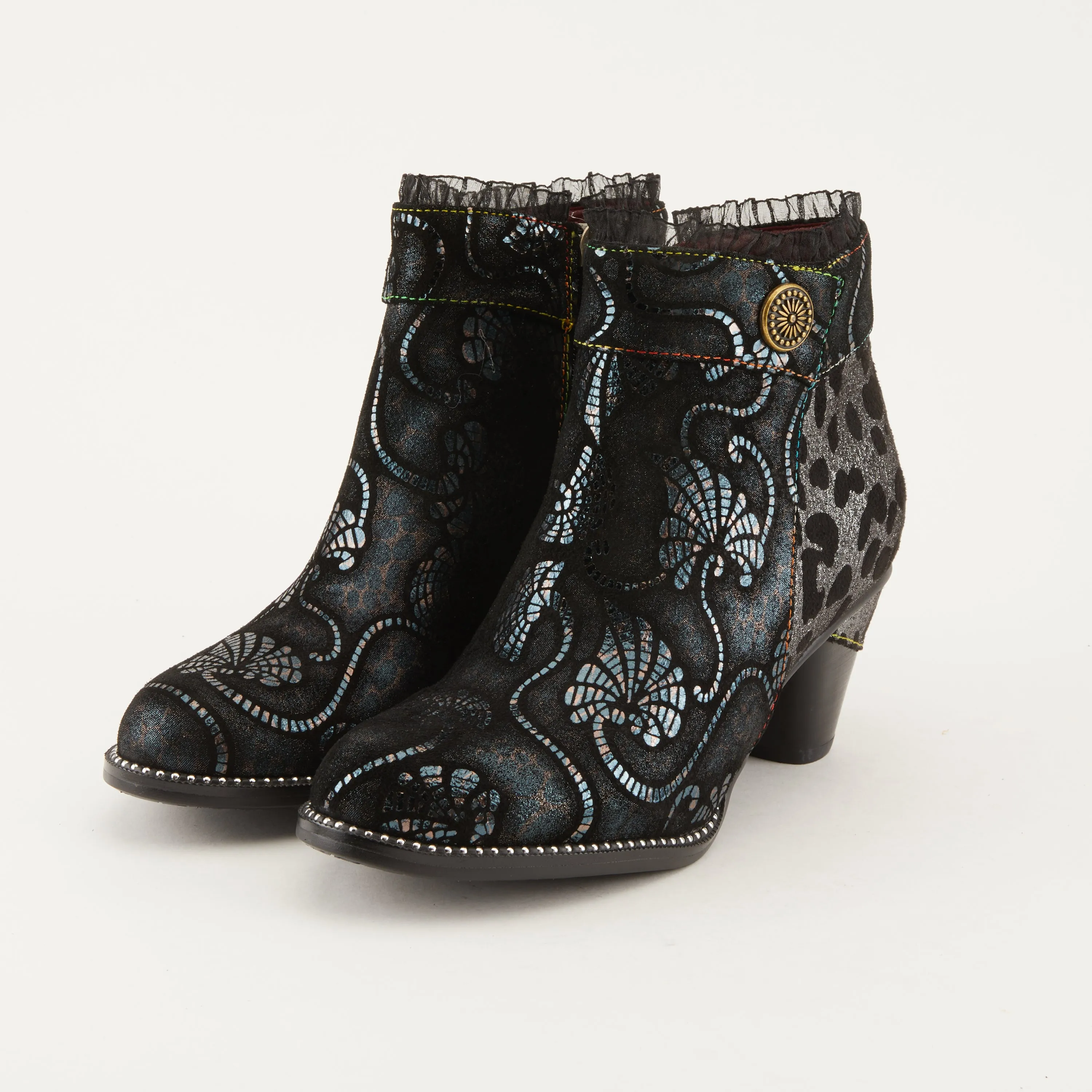 L'ARTISTE DESSA BOOTIE